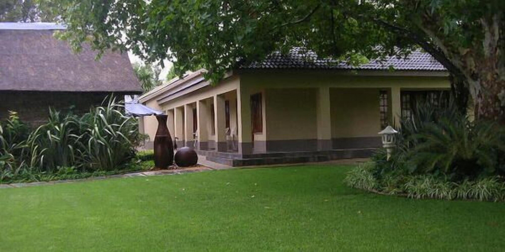 Garden 2, Readman Lodge, Dr Kenneth Kaunda