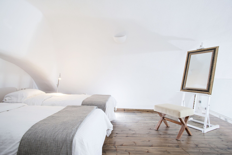 Bedroom 4, Ikastikies Suites, South Aegean