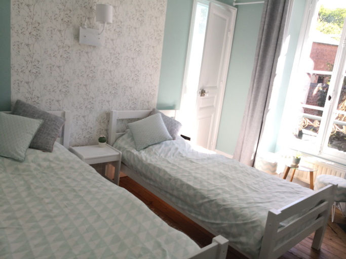 Bedroom 5, Maison Courbarien, Creuse