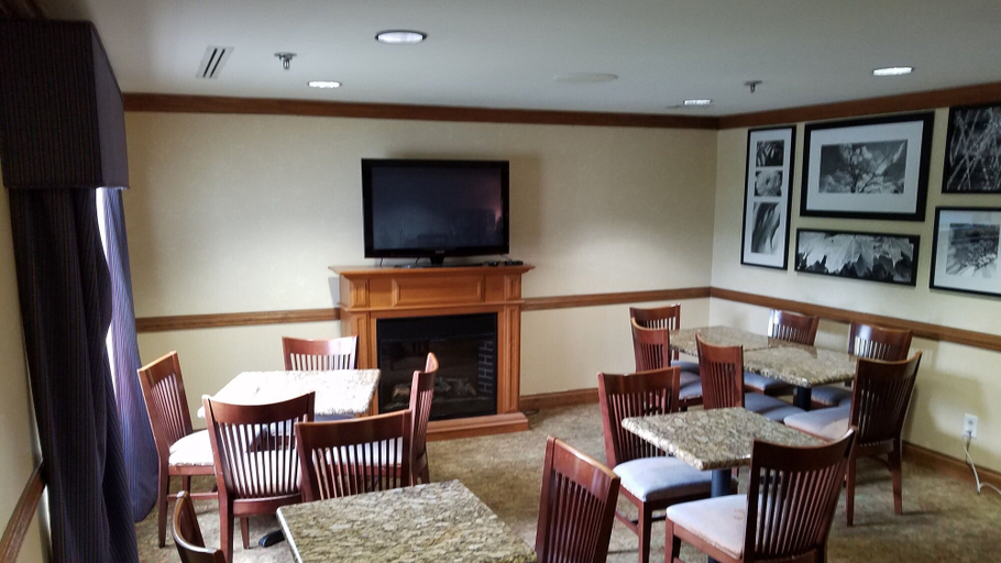 Food & Drinks 5, Country Inn & Suites by Radisson, Columbus, GA, Muscogee