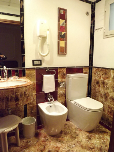 Bathroom 4, Hotel Berchielli, Florence
