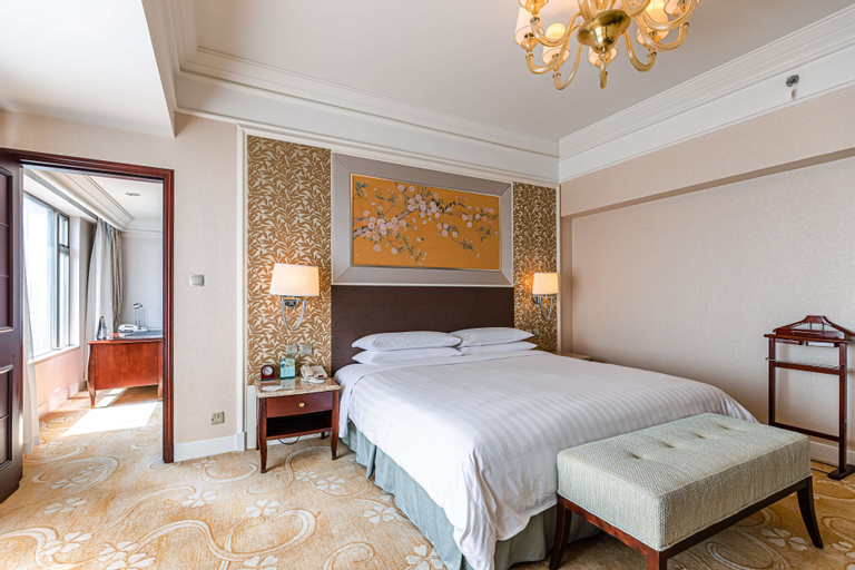 Bedroom 3, Shangri La Wuhan, Wuhan