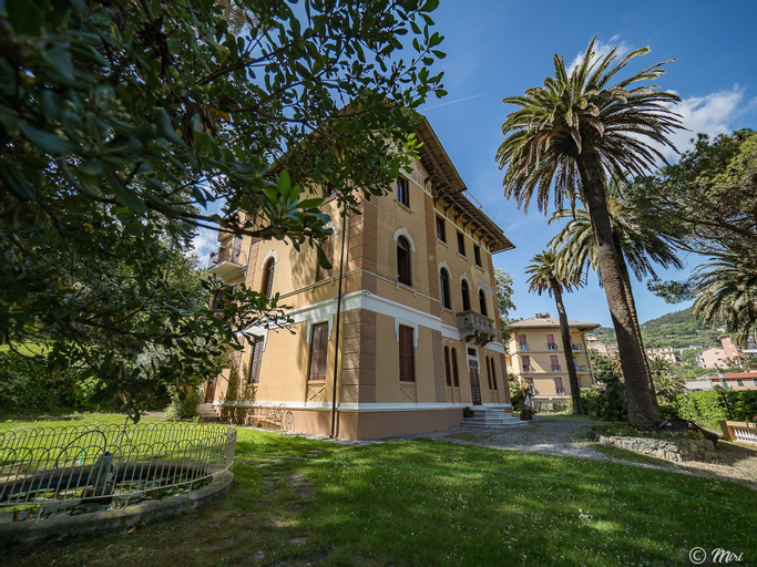 Villa Montale Apartment I Limoni, La Spezia
