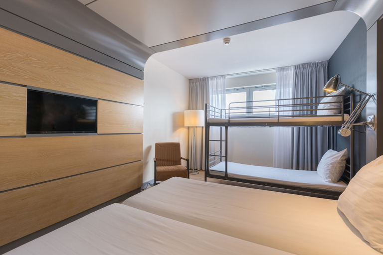 Bedroom 3, Leonardo Hotel Almere City Center, Almere