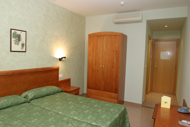 Bedroom 4, Hotel Fonda Neus, Barcelona