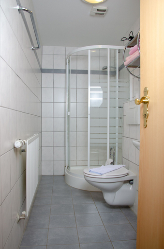 Bathroom 5, Gasthof Altmann, Cham