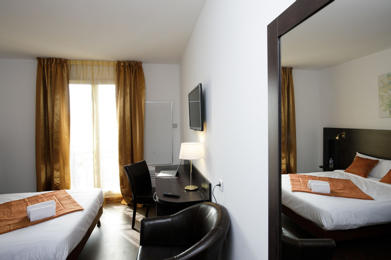 Bedroom 3, L'Epi Hotel, Eure-et-Loir