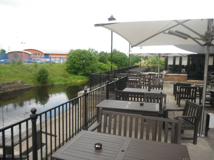 Others 5, The Boat & Horses Inn, Oldham