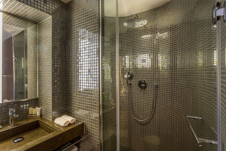 Bathroom 4, Hotel Jules & Jim, Paris