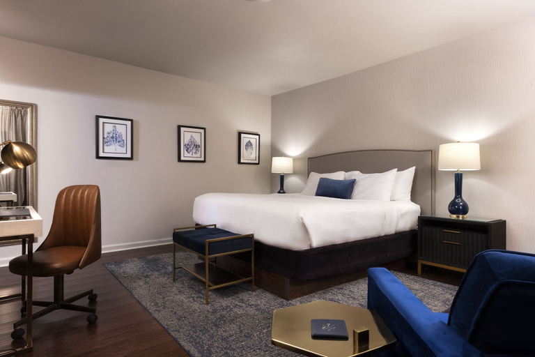 Bedroom 2, Seven Gables Inn, Saint Louis