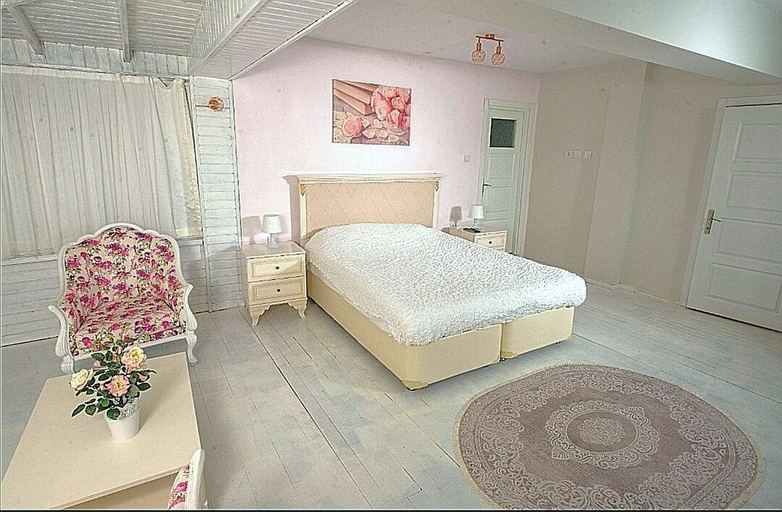 Bedroom 3, Beyaz Ev Butik Otel Masukiye, Kartepe