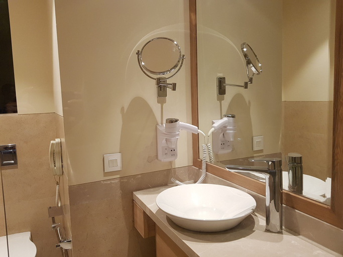 Bedroom 4, Singhania Sarovar Portico Raipur, Raipur