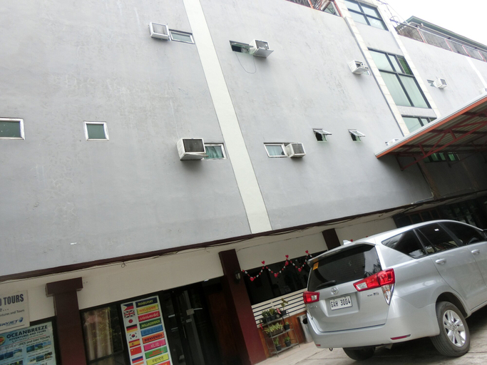 Exterior & Views 2, Axis Pension Hotel, Lapu-Lapu City