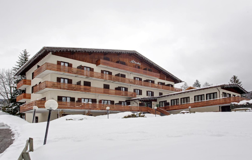 Exterior & Views 2, Alaska, Trento