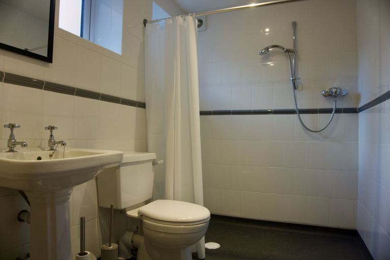 Bathroom 4, No1 Dove Street, Suffolk