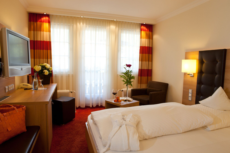 Bedroom 2, Hotel Lamm, Freudenstadt