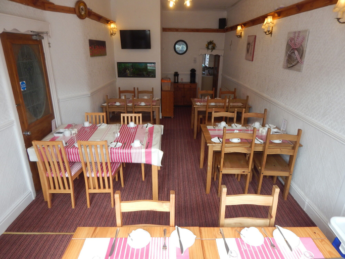 Food & Drinks 4, Llanryan Guest House, Blackpool