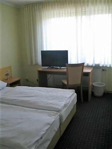 Bedroom 3, Hotel Birkeneck, Offenbach