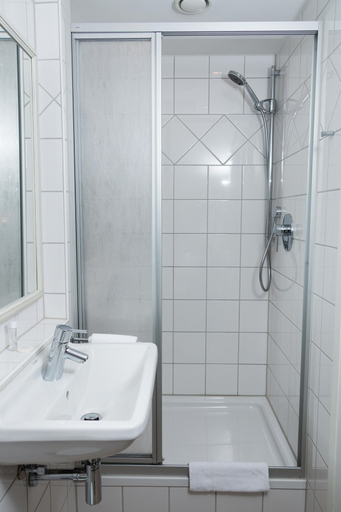Bathroom 5, Hotel Villa Marstall, Heidelberg