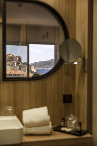 Bathroom 5, L'Acquale, Haute-Corse