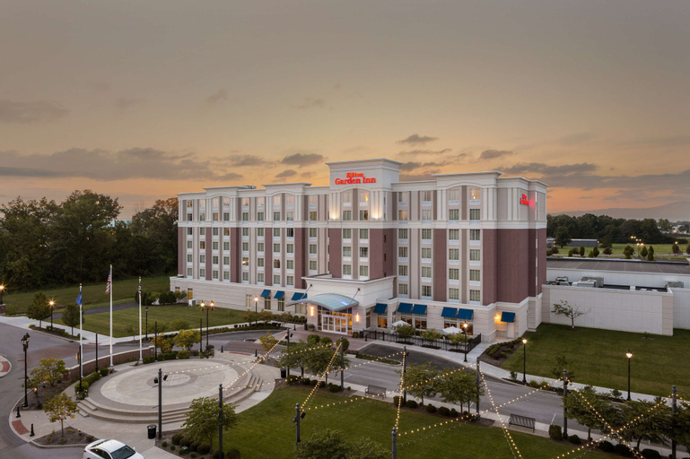 Hilton Garden Inn Toledo Perrysburg, Wood