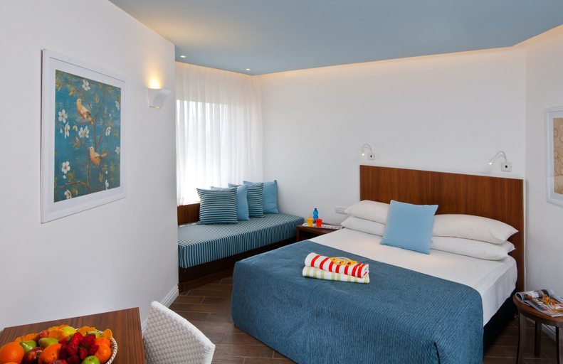 Bedroom 4, U Coral Beach Club Eilat Ultra All Inclusive