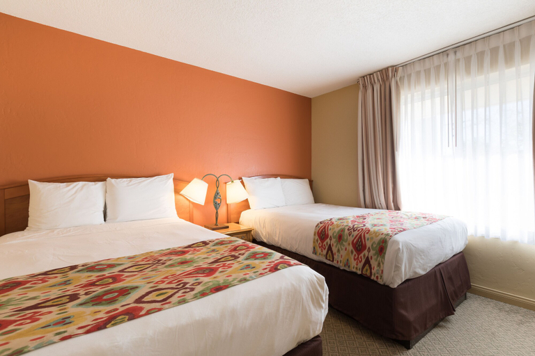 Bedroom 3, Sandpiper Lodge, Santa Barbara