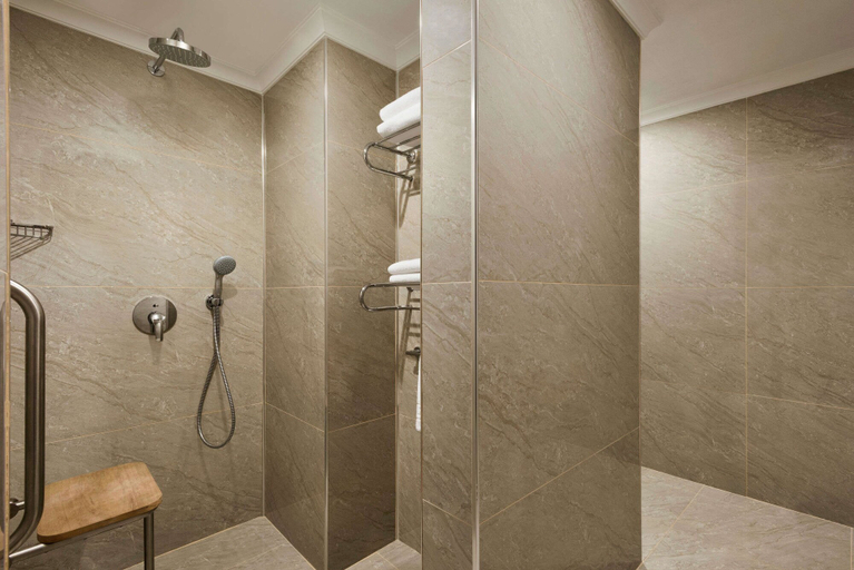 Bathroom 5, Ramada by Wyndham Yalova, Merkez