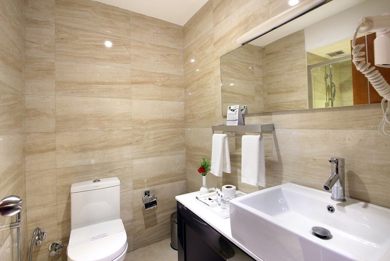 Bathroom 4, Best Western Ashoka, Hyderabad