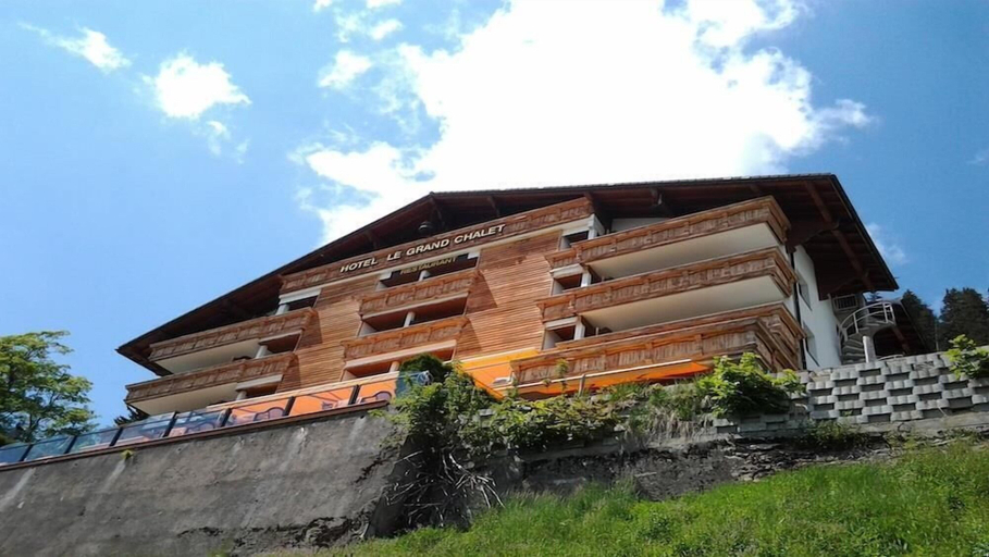 Exterior & Views 2, Hotel le Grand Chalet, Aigle
