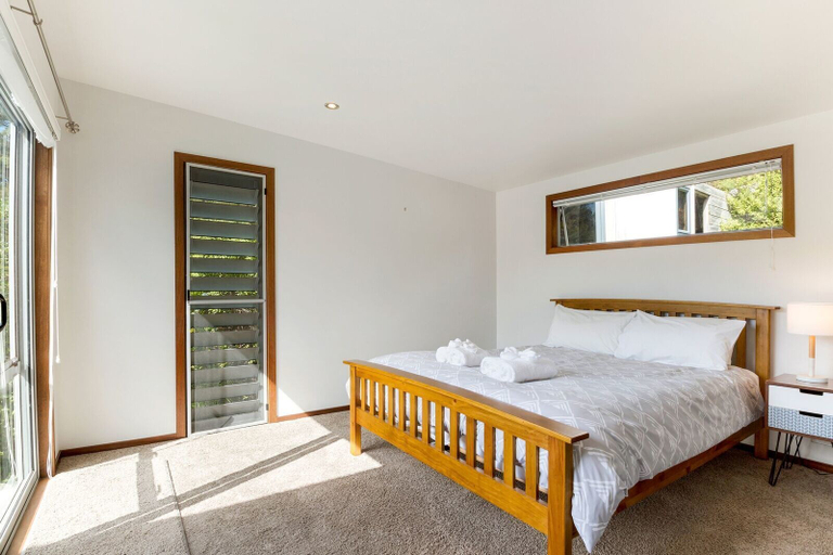 Bedroom 3, Karaka Sanctuary, Auckland