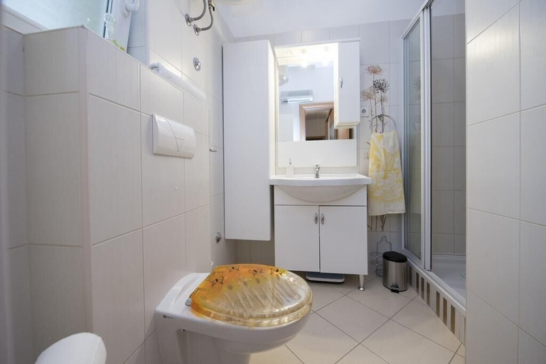 Bathroom 2, Holiday Home Elijah Creek, Klis