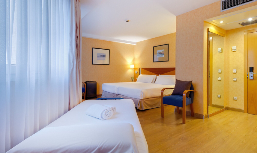 Bedroom 2, Oca Villa de Avilés Hotel, Asturias