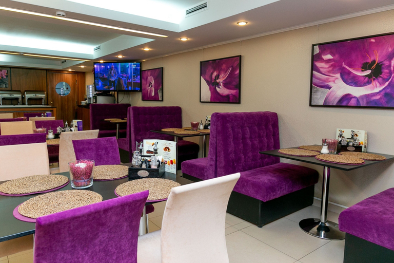 Food & Drinks 4, Hotel Aminyevskaya, Western