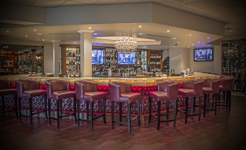 Food & Drinks 5, The Delavan Hotel & Spa, Erie