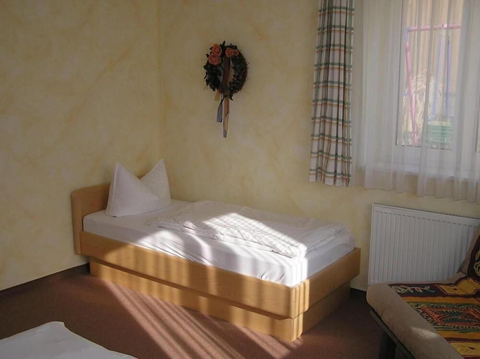Bedroom 4, Gasthof Adler, Augsburg