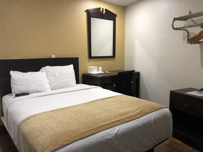 Bedroom 3, Ocean Reef Hotel, Broward