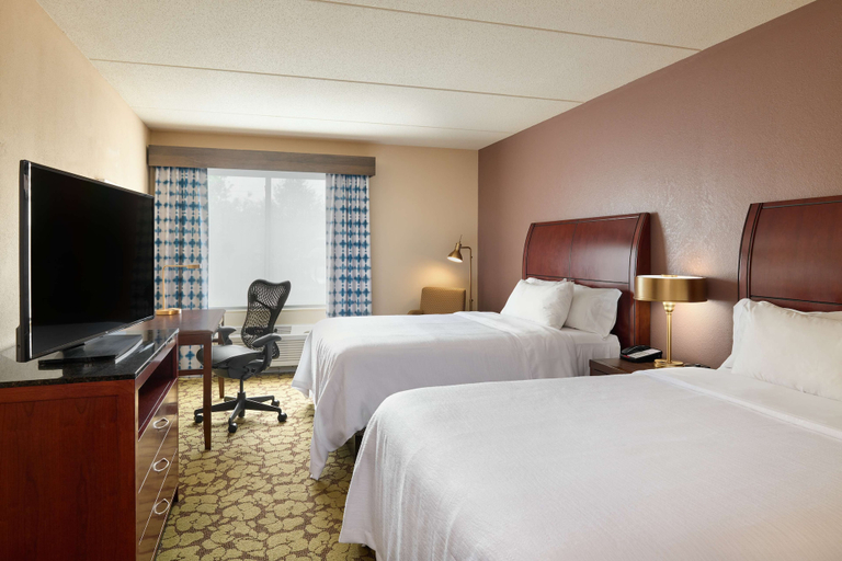Bedroom 3, Hilton Garden Inn Hershey, Dauphin