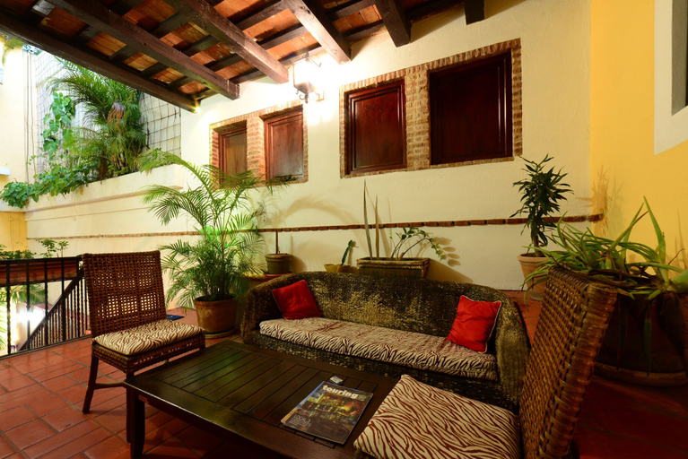 Others 5, Casa Naemie, Distrito Nacional