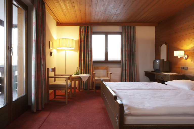 Bedroom 3, Krone Hittisau - Hotel & Restaurant im Bregenzerwald, Bregenz