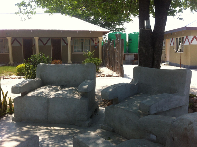 Others 5, Gomwe Guest Inn, Tutume