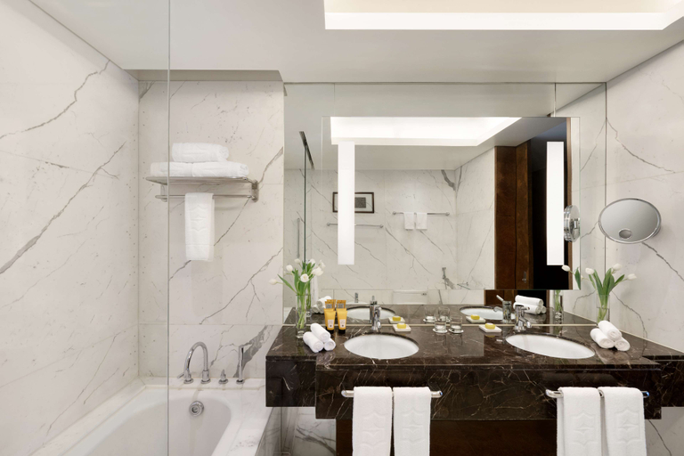 Bathroom 5, Shangri La Beijing, Beijing