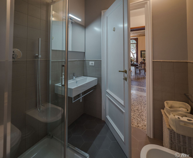 Bathroom 3, Villa Montale Historical Apartment I Limoni, La Spezia
