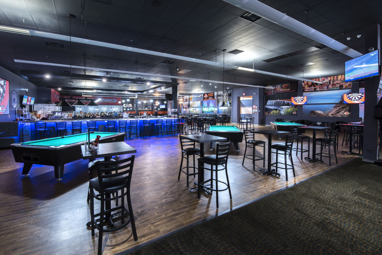 Food & Drinks 5, Days Inn & Suites by Wyndham Sault Ste. Marie ON, Algoma