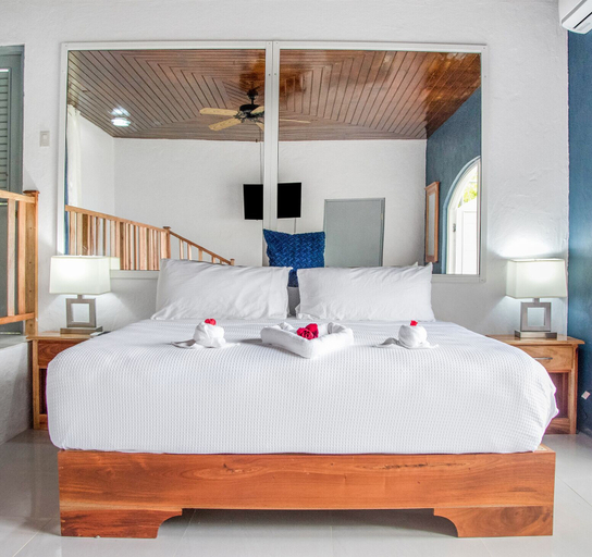 Bedroom 3, High Life Villa