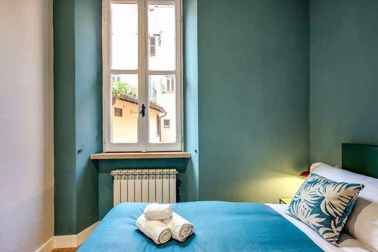 Room 4, St. Eligio 2BDR, Rome