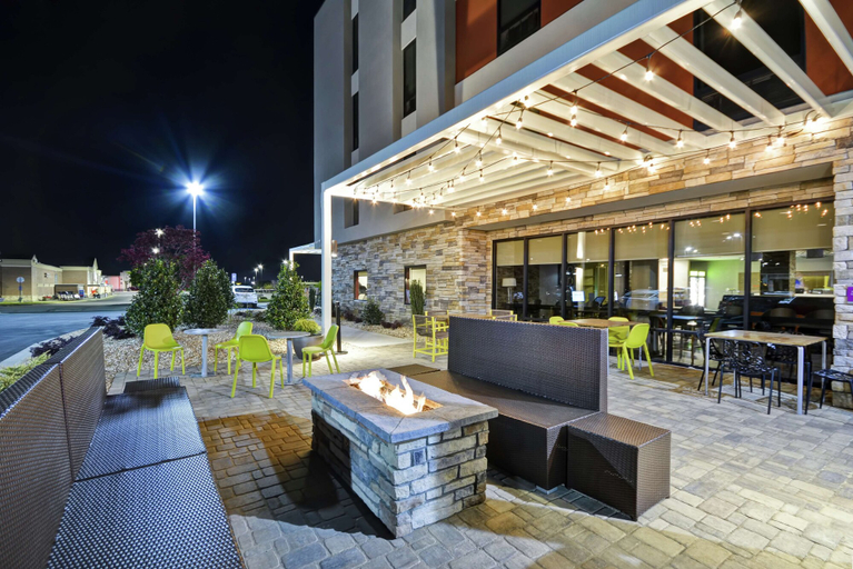 Food & Drinks 5, Home2 Suites by Hilton Warner Robins, Houston