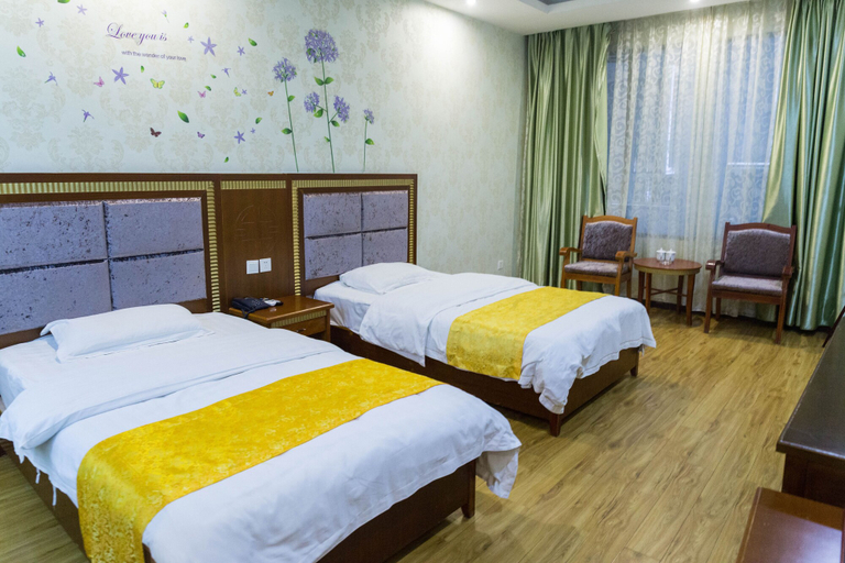 Bedroom 3, Emeishan Hongzhao Hotel, Leshan
