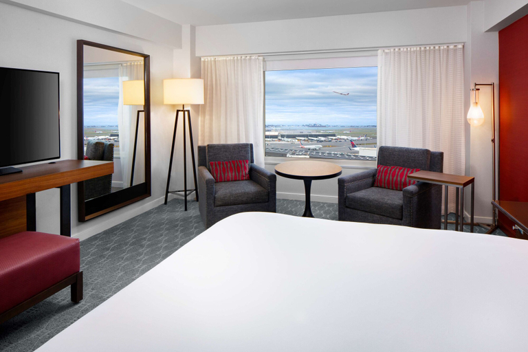 Bedroom 2, Hyatt Regency Boston Harbor, Boston