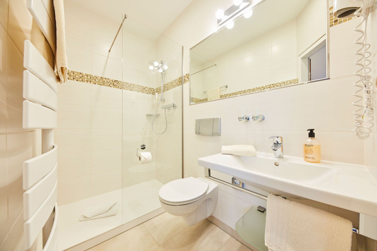 Bathroom 3, Hotel garni Sonnenhof, Meißen
